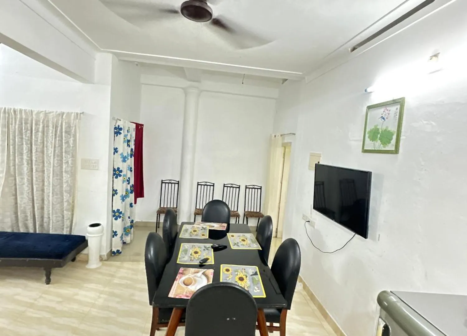 Lake View Villa 트리반드룸