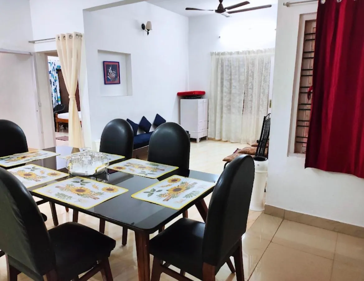 Lake View Villa Thiruvananthapuram