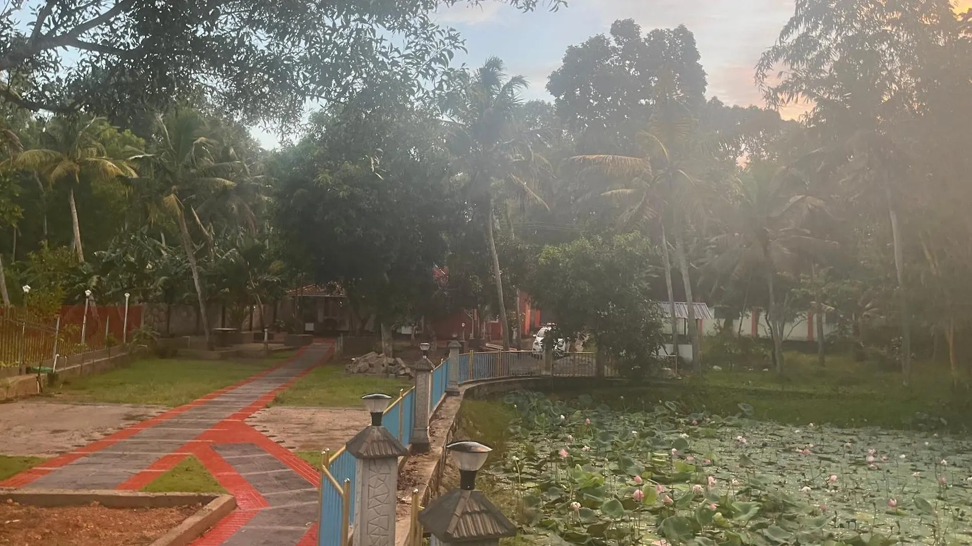 Lake View Villa Thiruvananthapuram