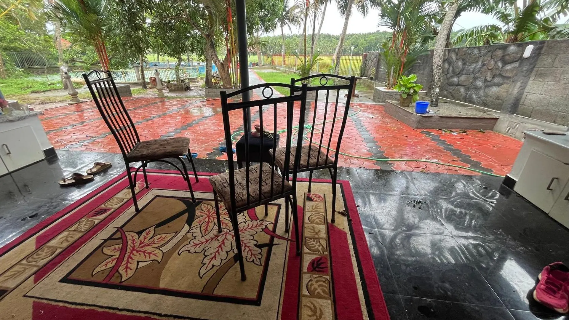 Lake View Villa Thiruvananthapuram